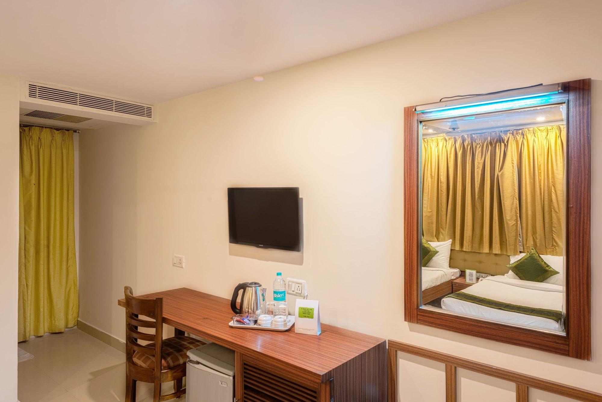 Treebo Trend Grand Plaza Nampally Hyderabad Exterior photo