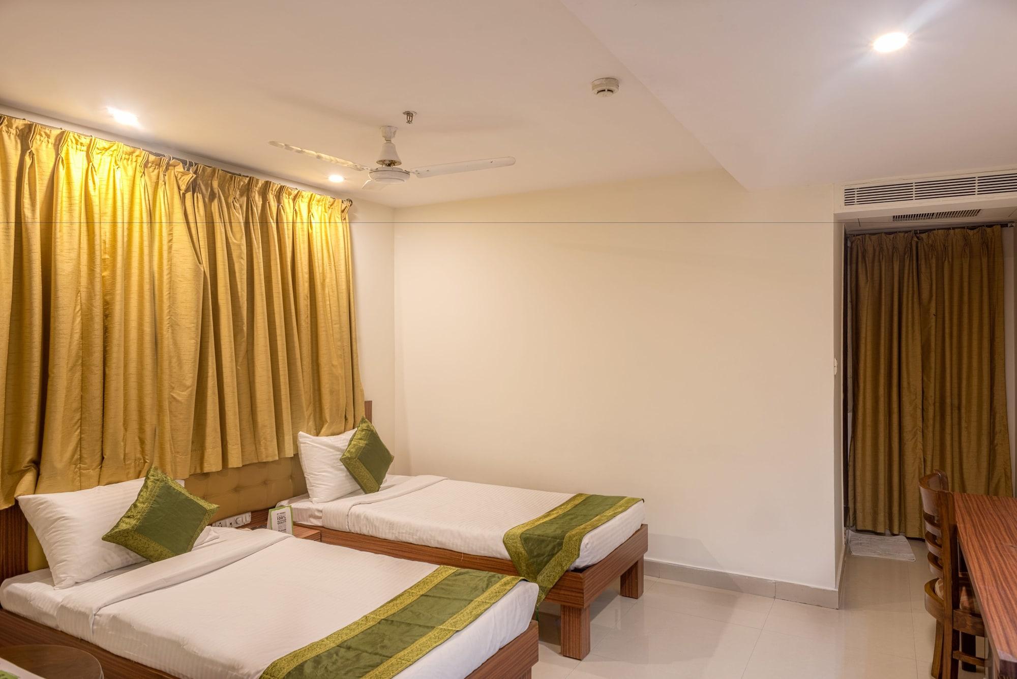 Treebo Trend Grand Plaza Nampally Hyderabad Exterior photo